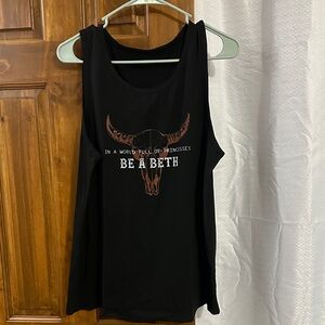 SHEIN Black Graphic Tank Top with Skull Design